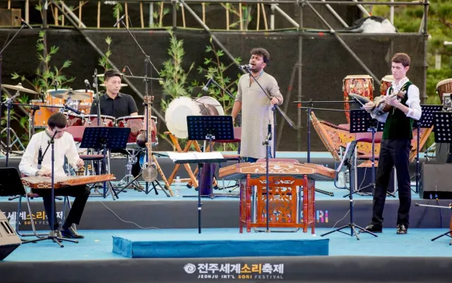 Bangla Month Closing Night: Neel & Friends